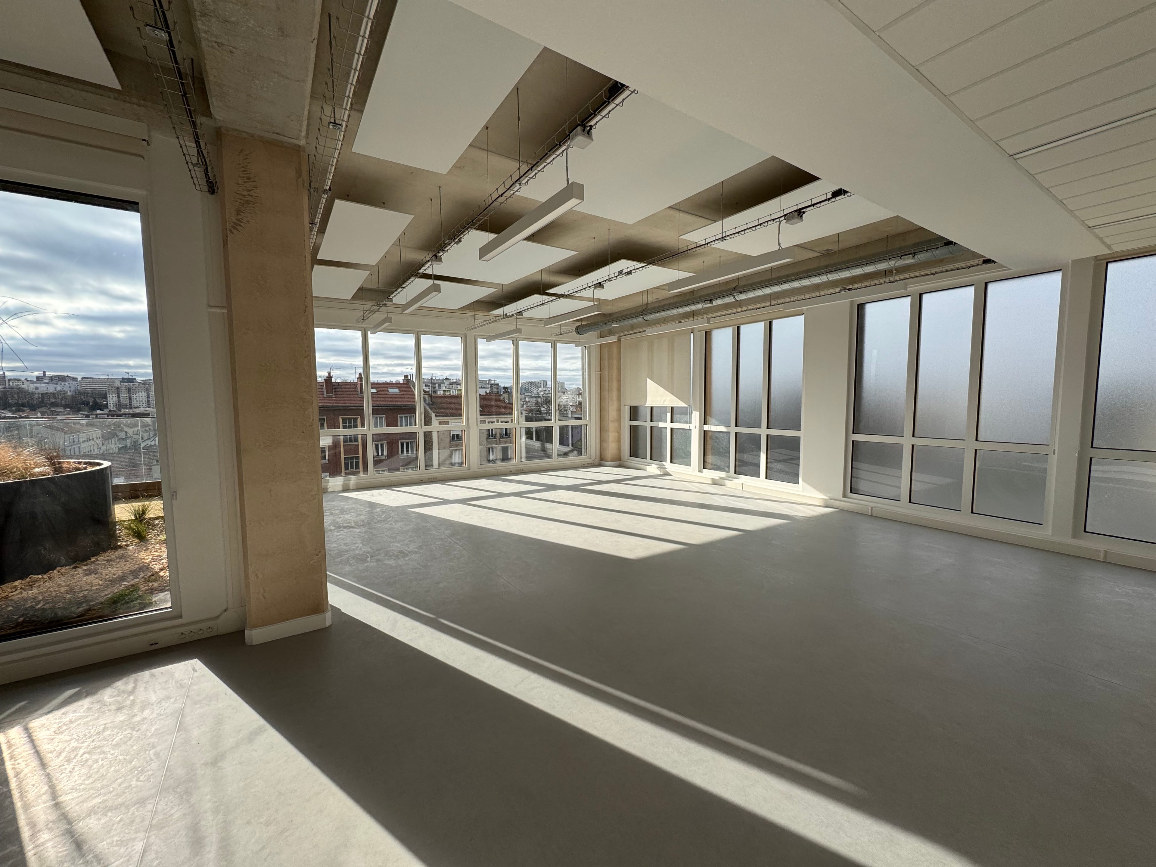 Le plateau lumineux d’Idolatry Studio à Ivry-sur-Seine